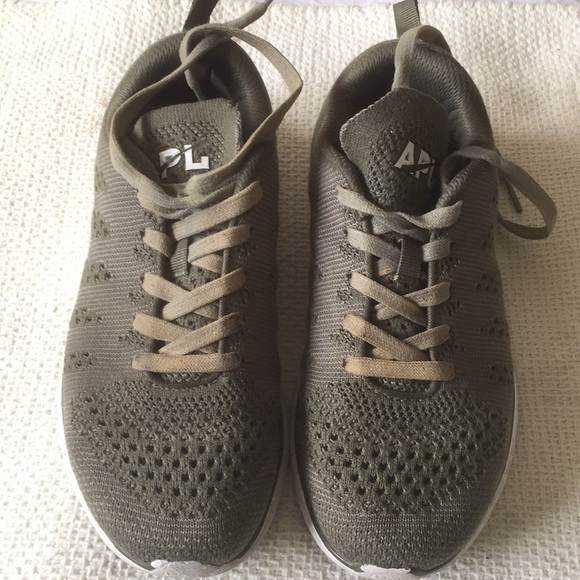 APL Techloom Pro Running Shoe Size 6.5 - Picture 1 of 6